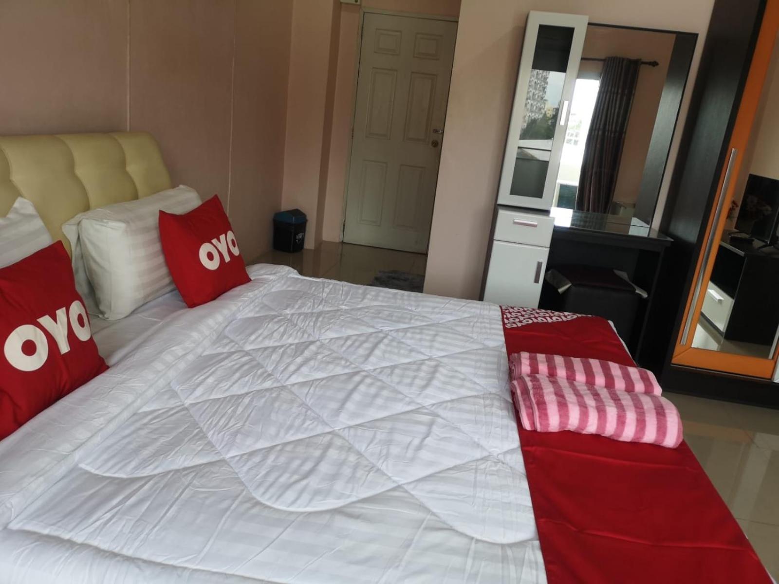 Kjs Pattaya Hotel Ngoại thất bức ảnh